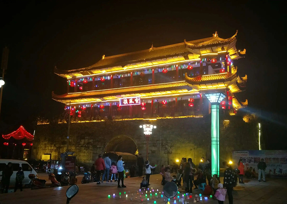 長沙LED顯示屏—湖南LED顯示屏—湖南創斯特電子科技有限公司 長沙LED顯示屏—湖南LED顯示屏—湖南創斯特電子科技有限公司